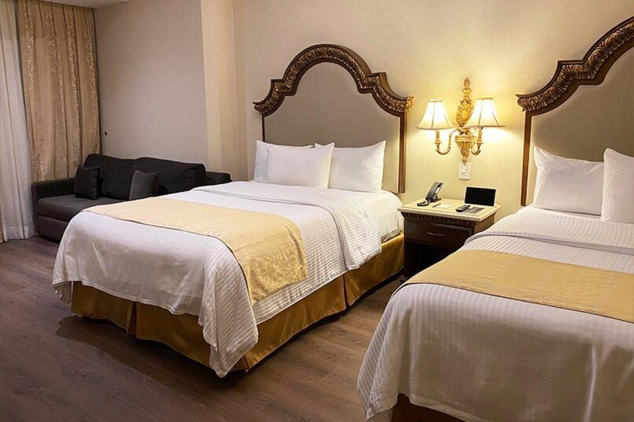 Safi Royal Luxury Valle San Pedro Garza Garcia Exterior photo A room at the hotel
